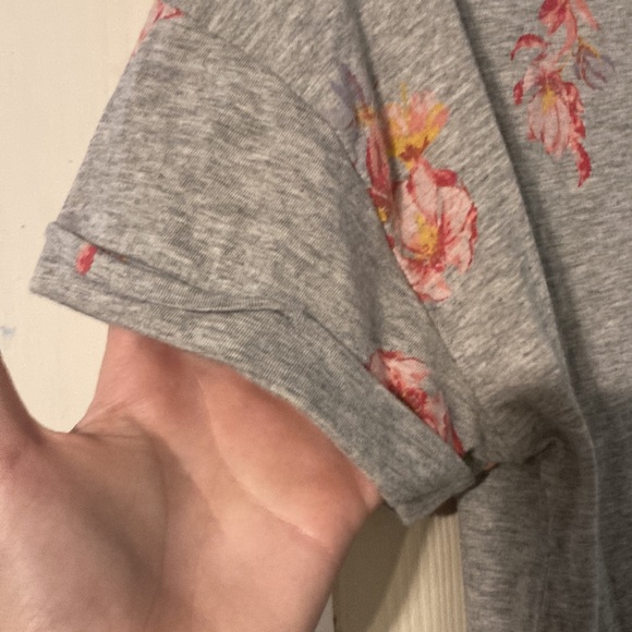 Shirt - Picture 2 of 4